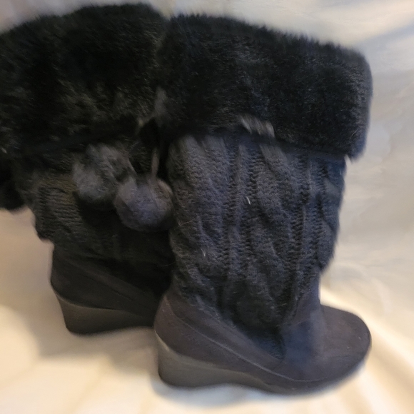 Boots - Picture 2 of 4